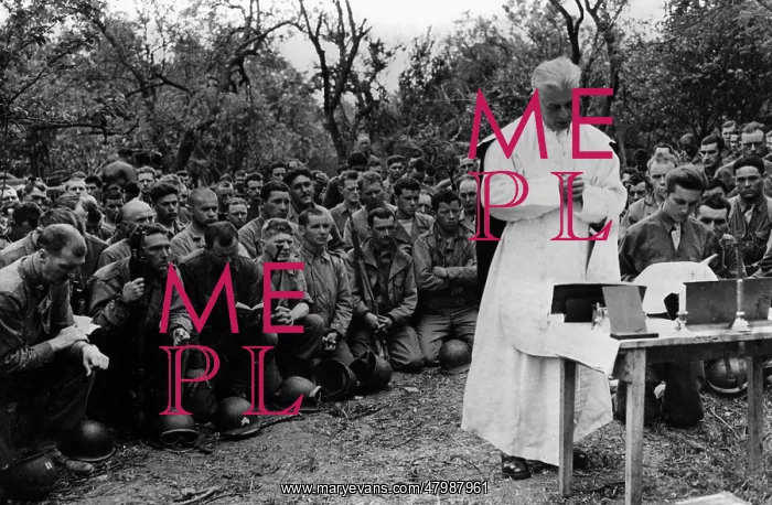 : Easter Mass At The Front : Easter Mass At The Front