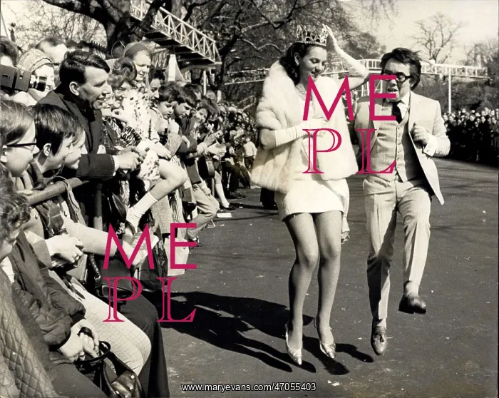 : Easter Parade in Battersea Park : Easter Parade in Battersea Park