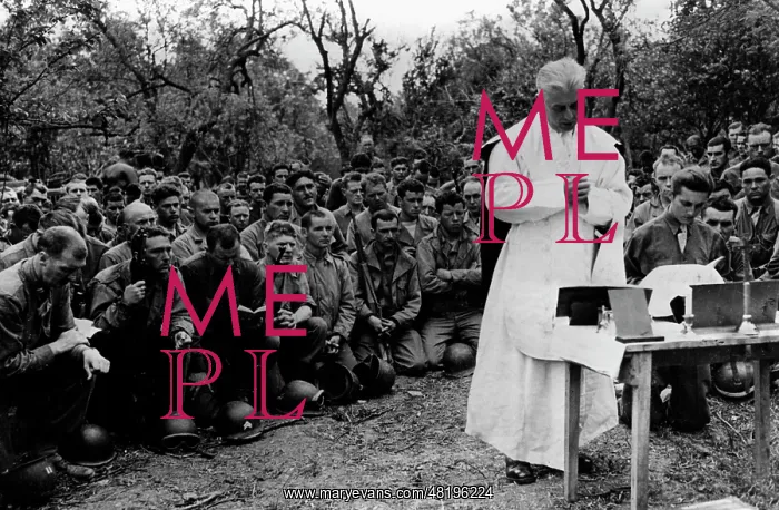 : Easter service on the front in Africa, 1943 : Easter service on the front in Africa, 1943