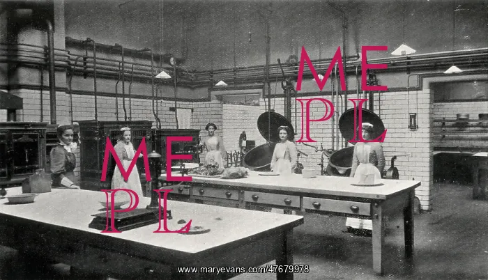 : Eastern District Hospital, Glasgow - Kitchen : Eastern District Hospital, Glasgow - Kitchen