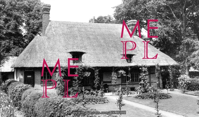  : Eastnor, the Post Office c1965
