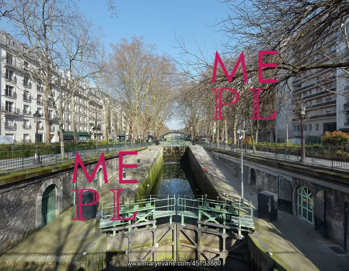 : Ecluses du Temple, Canal Saint-Martin, Paris, France : Ecluses du Temple, Canal Saint-Martin, Paris, France