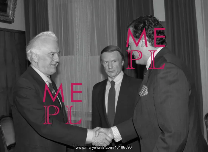 : Edgar Bronfman visits USSR : Edgar Bronfman visits USSR