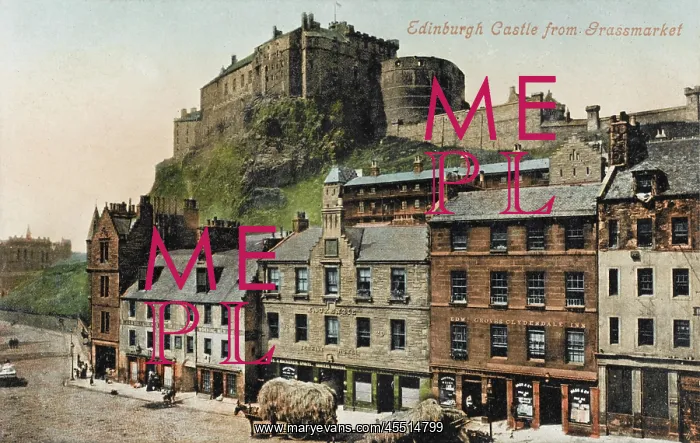 : Edinburgh Castle from the Grassmarket : Edinburgh Castle from the Grassmarket