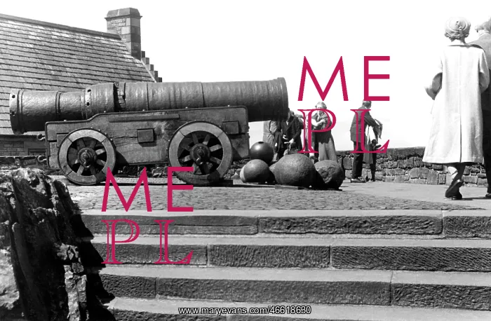  : Edinburgh, the Castle Mons Meg c1950