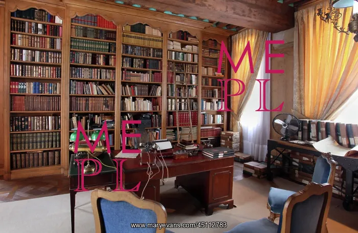  : Editor's office