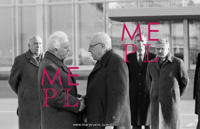 : Eduard Shevardnadze visits Czechoslovakia : Eduard Shevardnadze visits Czechoslovakia