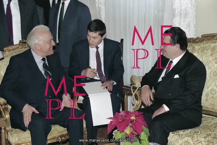 : Eduard Shevardnadze visits Turkey : Eduard Shevardnadze visits Turkey