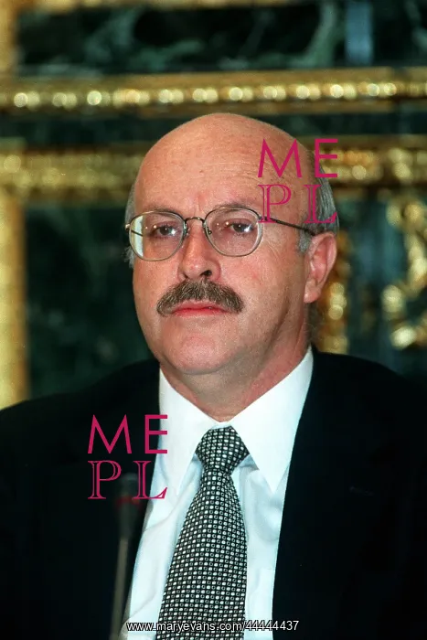  : Eduardo Ferrero Costa