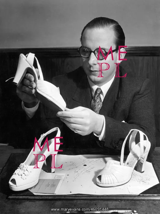 : Edward Rayne, shoe supremo : Edward Rayne, shoe supremo