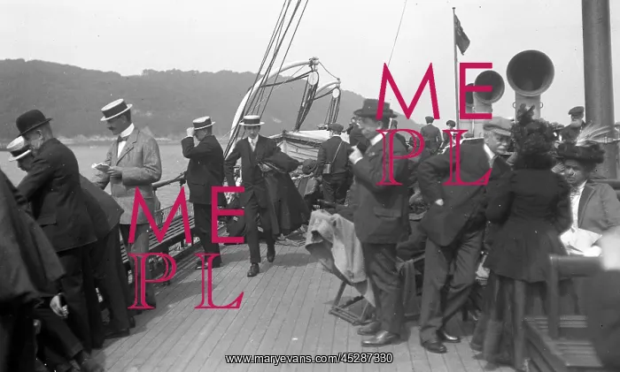: Edwardian boat trip : Edwardian boat trip