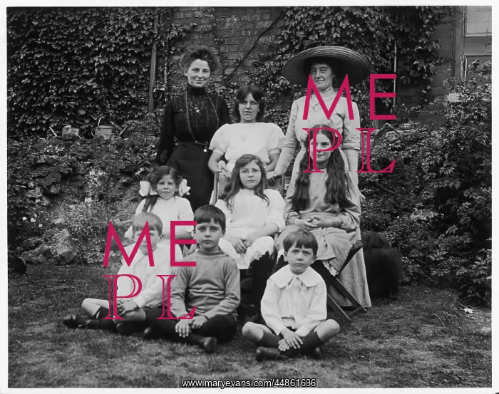 : EDWARDIAN FAMILY : EDWARDIAN FAMILY