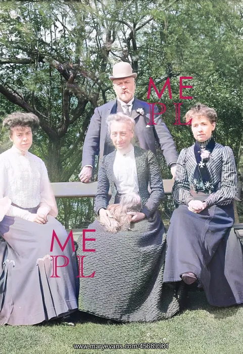 : Edwardian garden group : Edwardian garden group