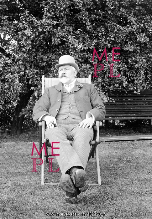 : Edwardian gentleman : Edwardian gentleman