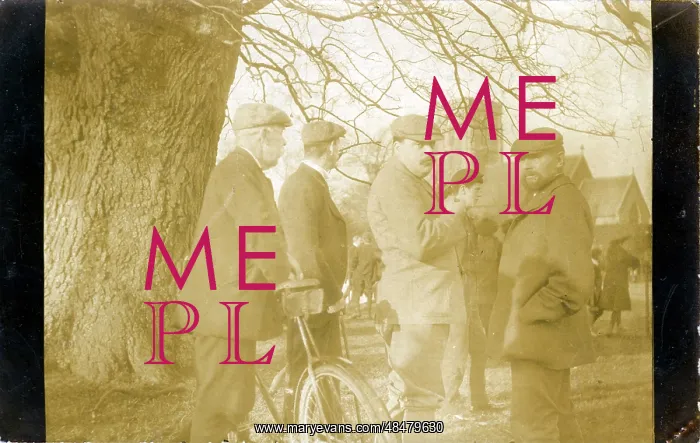 : Edwardian Men Caught on Camera, Possibly Sulgrave Area : Edwardian Men Caught on Camera, Possibly Sulgrave Area