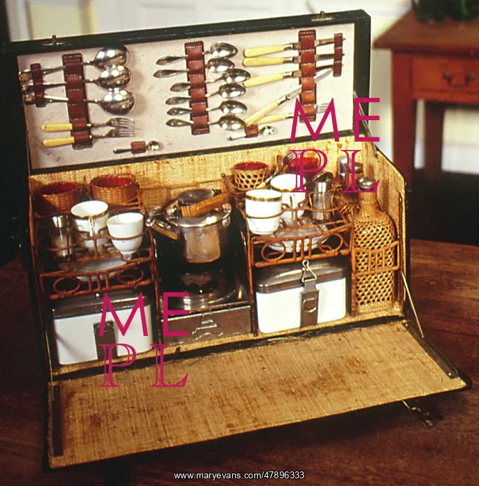 : EDWARDIAN PICNIC BASKET : EDWARDIAN PICNIC BASKET