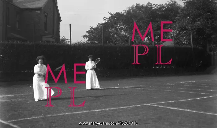 : Edwardian tennis match : Edwardian tennis match