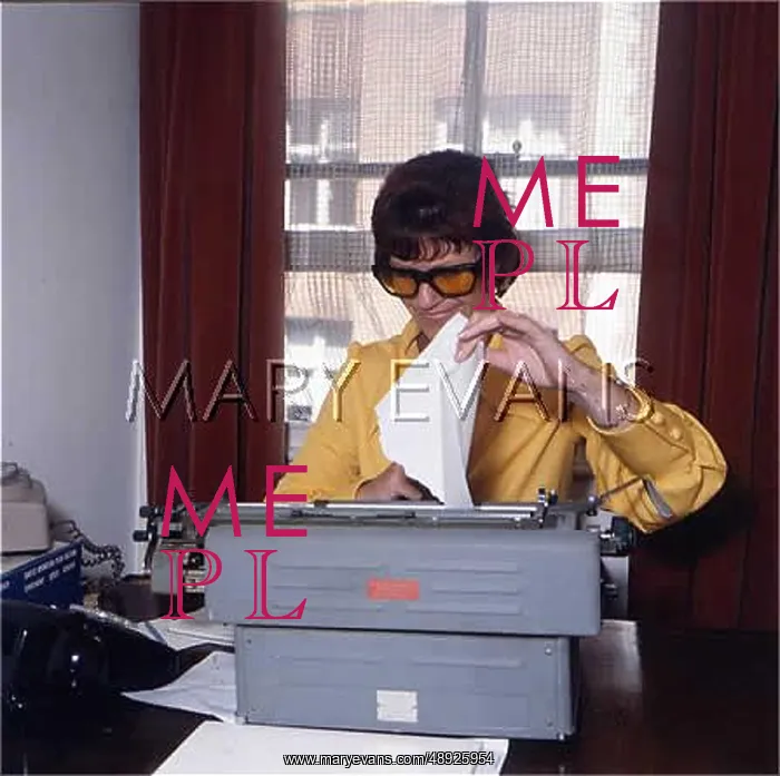 : EFFICIENT SECRETARY : EFFICIENT SECRETARY