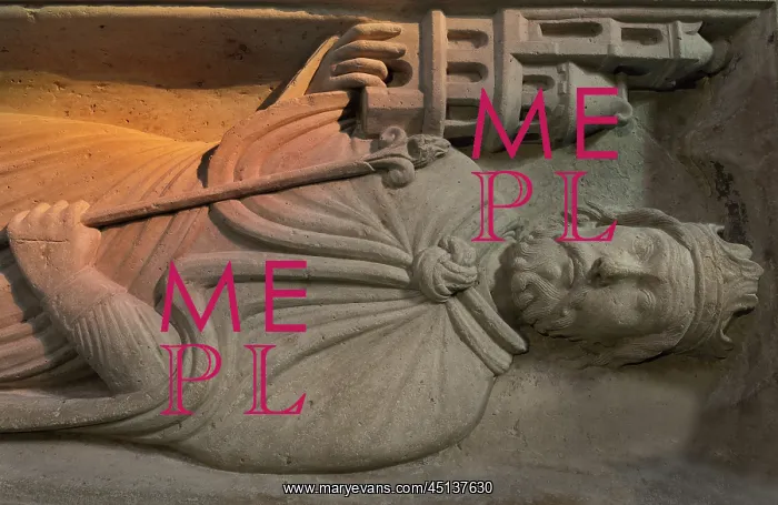 : Effigy of Childebert I, Royal tombs, Basilique : Effigy of Childebert I, Royal tombs, Basilique