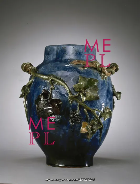 : Egg-shaped earthenware vase : Egg-shaped earthenware vase