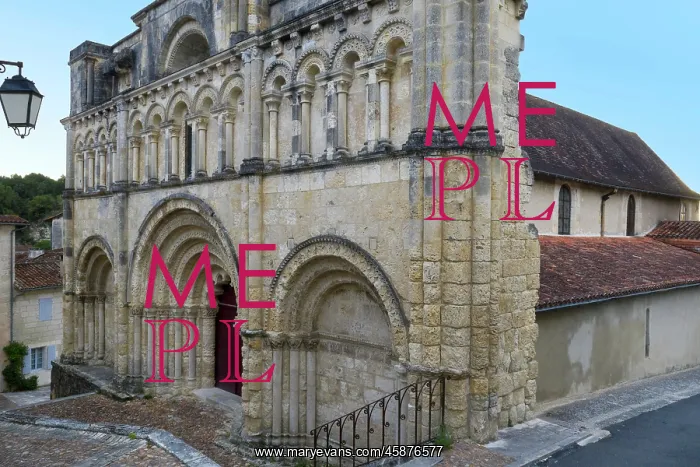 : Eglise Saint-Jacques, Aubeterre-sur-Dronne : Eglise Saint-Jacques, Aubeterre-sur-Dronne