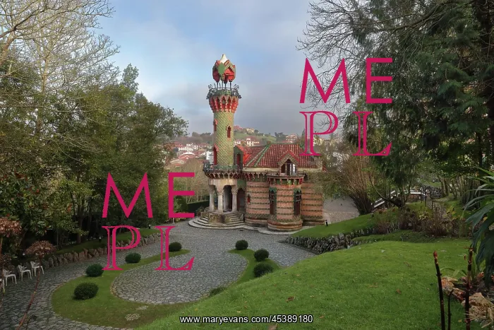 : El Capricho de Gaudi, Comillas : El Capricho de Gaudi, Comillas