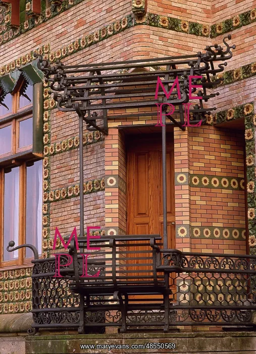  : El Capricho from Gaudi. Spain