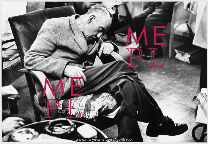 : ELDERLY MAN ASLEEP : ELDERLY MAN ASLEEP