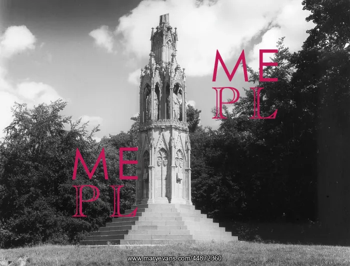 : ELEANOR CROSS : ELEANOR CROSS