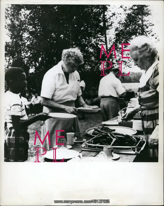 : Eleanor Roosevelt at children's picnic, Hyde Park, New York : Eleanor Roosevelt at children's picnic, Hyde Park, New York