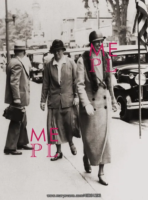 : Eleanor Roosevelt with Nancy Cook during FDR's : Eleanor Roosevelt with Nancy Cook during FDR's