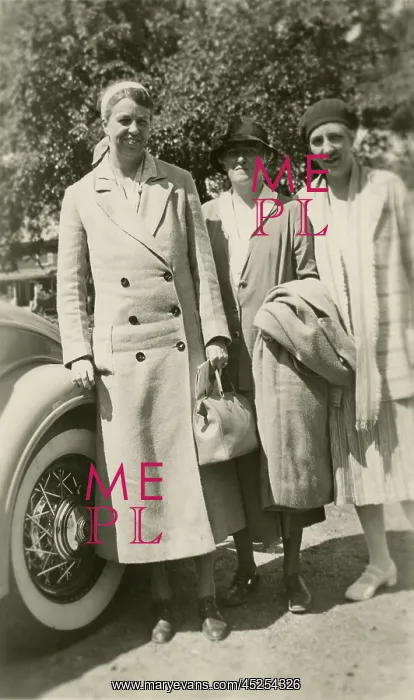 : Eleanor Roosevelt with Nancy Cook and Marion Dickerman : Eleanor Roosevelt with Nancy Cook and Marion Dickerman