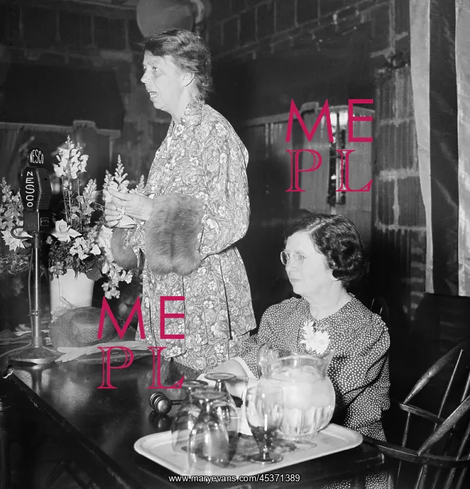 : Eleanor Roosevelt speaking in Washington, D.C : Eleanor Roosevelt speaking in Washington, D.C