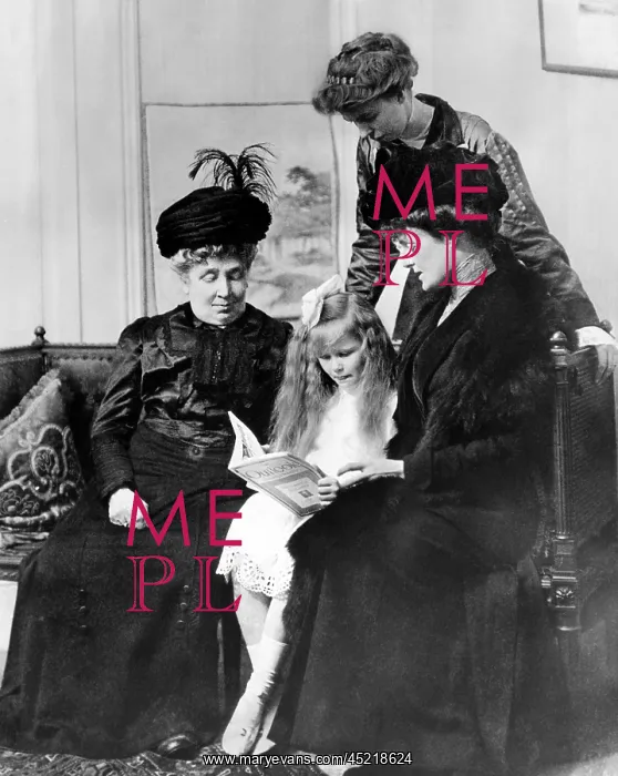 : Eleanor Roosevelt (standing) with the most ? : Eleanor Roosevelt (standing) with the most ?