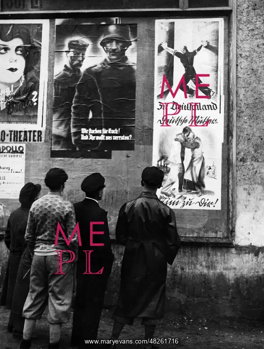: Election posters for the Saar referendum, 1935 : Election posters for the Saar referendum, 1935