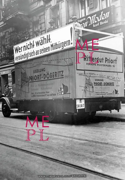 : Election propaganda vehicle, 1932 : Election propaganda vehicle, 1932