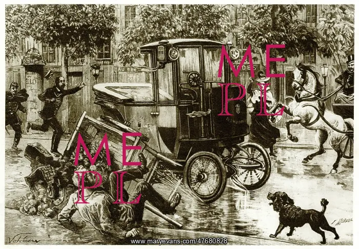 : Electric cab causing consternation in a Paris street 1899 : Electric cab causing consternation in a Paris street 1899