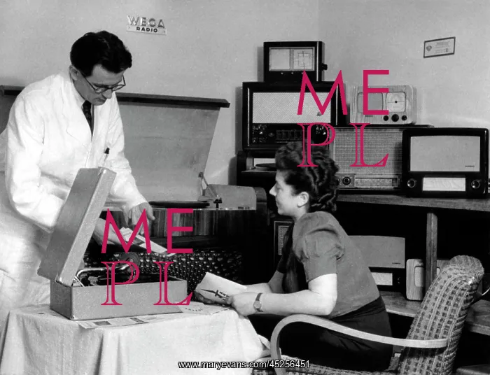 : Electrical retailer in the 1950s : Electrical retailer in the 1950s