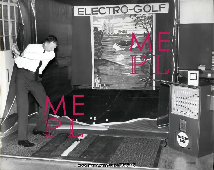 : Electro Golf demonstration, American Trade Centre, London : Electro Golf demonstration, American Trade Centre, London