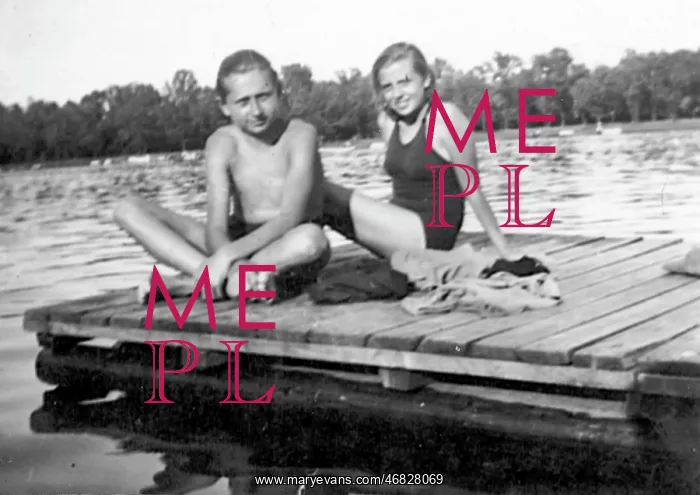 : Eleonore Schwindt with brother : Eleonore Schwindt with brother