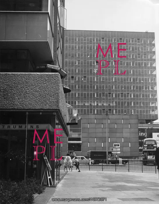 : ELEPHANT AND CASTLE : ELEPHANT AND CASTLE