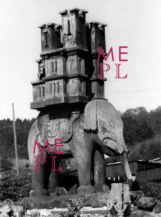 : ELEPHANT CASTLE BEEHIVE : ELEPHANT CASTLE BEEHIVE