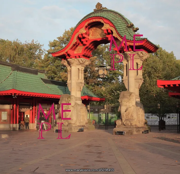 : Elephant Gate, Berlin Zoo, Tiergarten, Berlin, Germany : Elephant Gate, Berlin Zoo, Tiergarten, Berlin, Germany