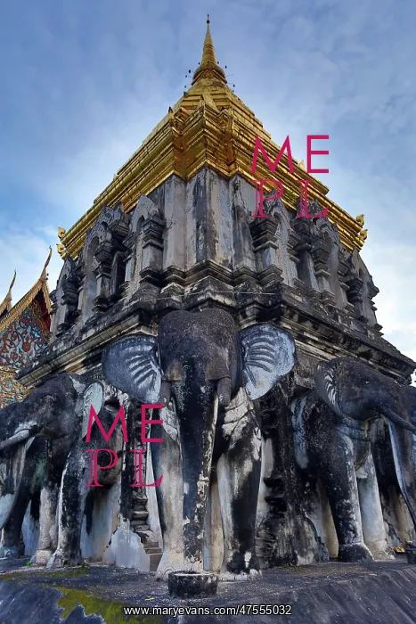 : Elephant Statue Chedi, Wat Chiang Man temple, Chiang Mai : Elephant Statue Chedi, Wat Chiang Man temple, Chiang Mai