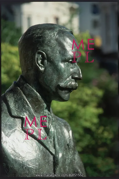 : ELGAR BRONZE STATUE : ELGAR BRONZE STATUE