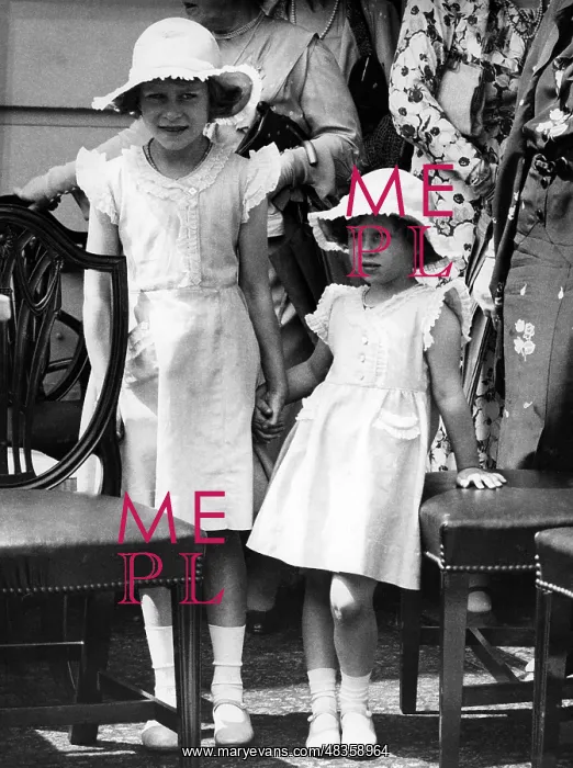 : Elizabeth II and Margaret inspecting the guards, 1935 : Elizabeth II and Margaret inspecting the guards, 1935