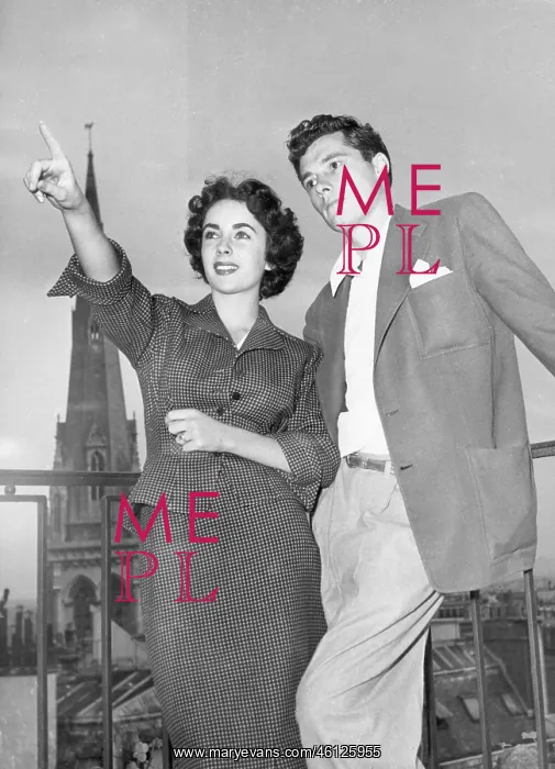 : Elizabeth Taylor and first husband Nicky Hilton : Elizabeth Taylor and first husband Nicky Hilton
