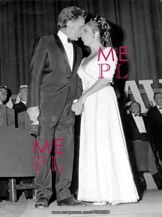 : Elizabeth Taylor and Richard Burton, Taormina Film Festival : Elizabeth Taylor and Richard Burton, Taormina Film Festival