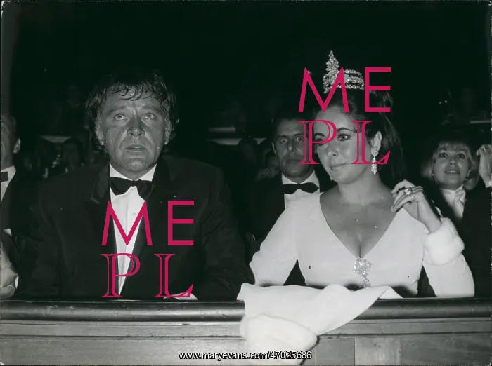 : Elizabeth Taylor and Richard Burton, gala performance : Elizabeth Taylor and Richard Burton, gala performance