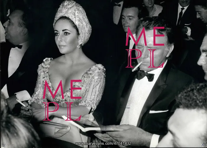 : Elizabeth Taylor and Richard Burton in Rome : Elizabeth Taylor and Richard Burton in Rome